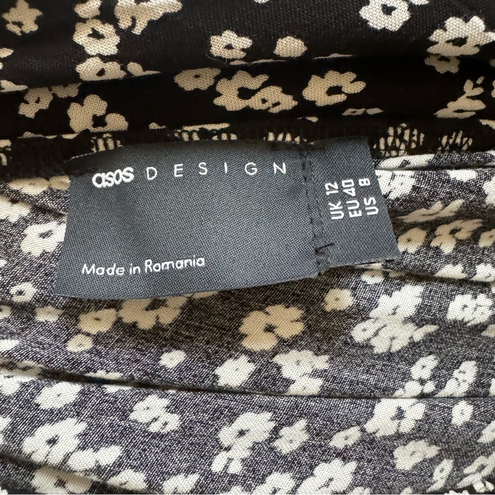 Black Floral Mini Skirt - Picture 5 of 5
